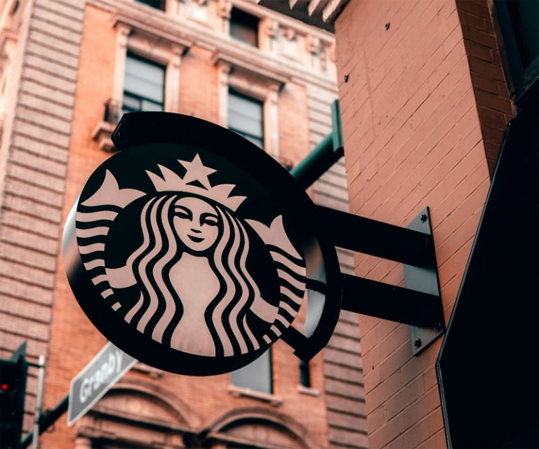 Как появился и как менялся логотип Starbucks?